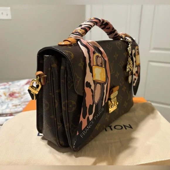 LOUIS VUITTON MONOGRAM POCHETTE METIS SATCHEL CROSSBODY BAG - Picture 3 of 13